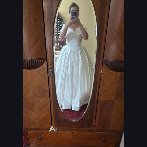Ivory wedding dress - Picture 14 of 15